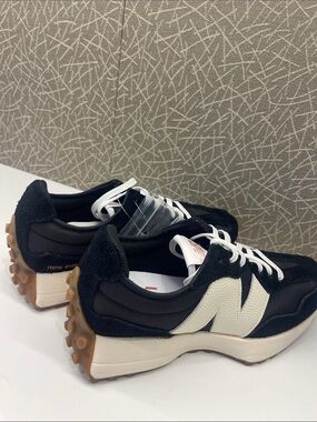 New Balance Black & White